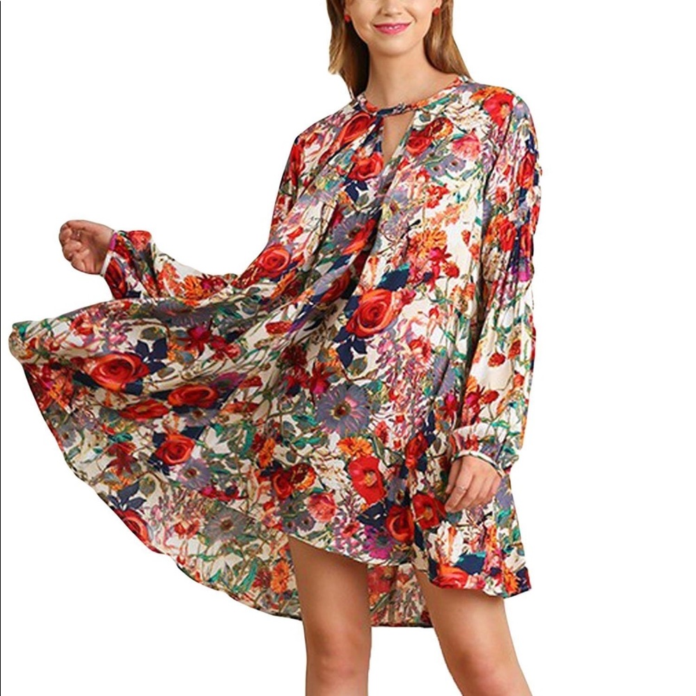 24 HR SALE || Floral Flowy Shift Dress